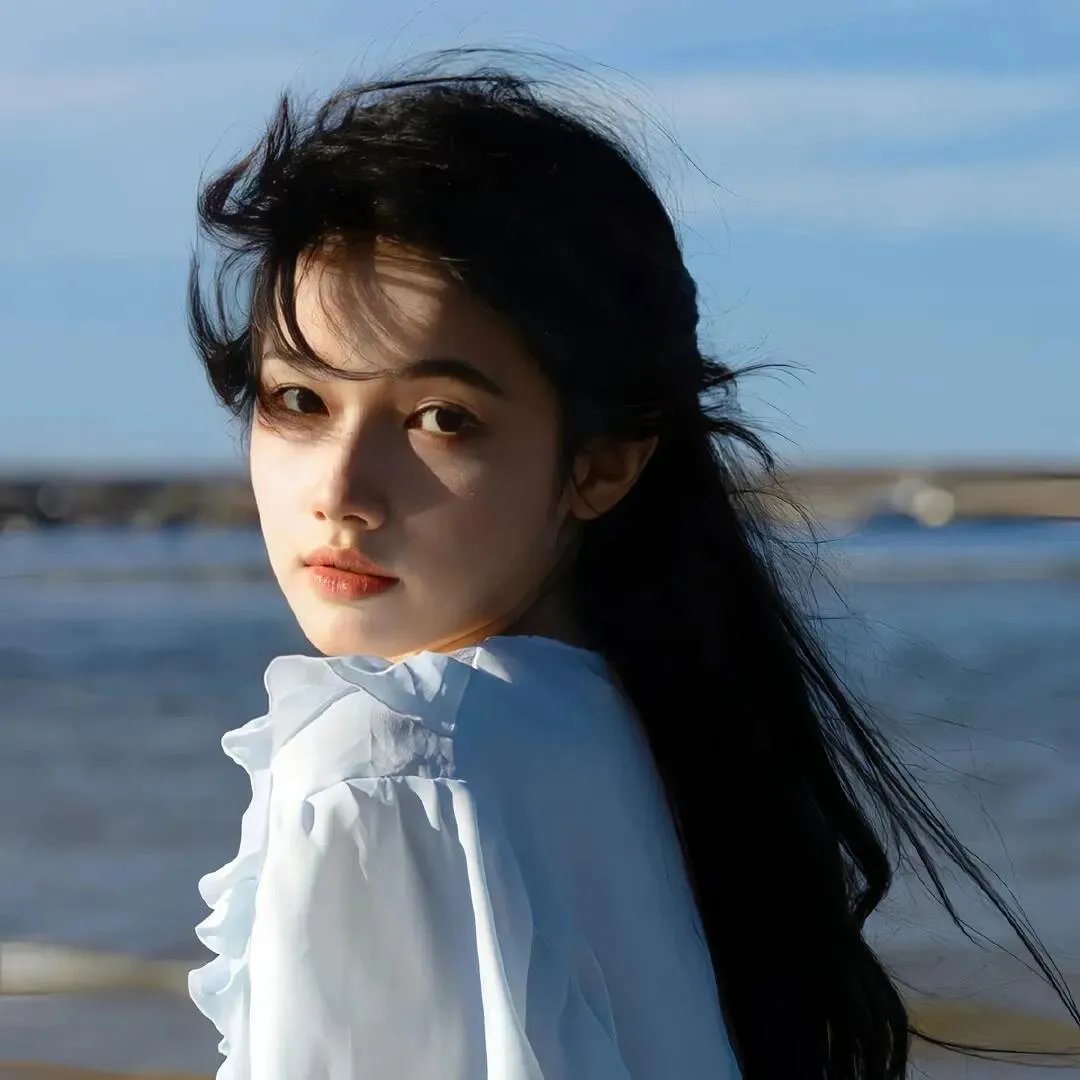 玛丽莲有深黑之眸